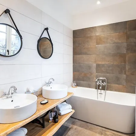 Les Jardins De Coppélia 4*