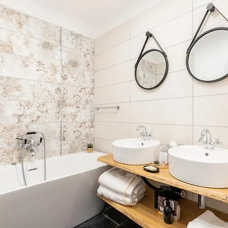 Hotel Les Jardins De Coppélia Pennedepie