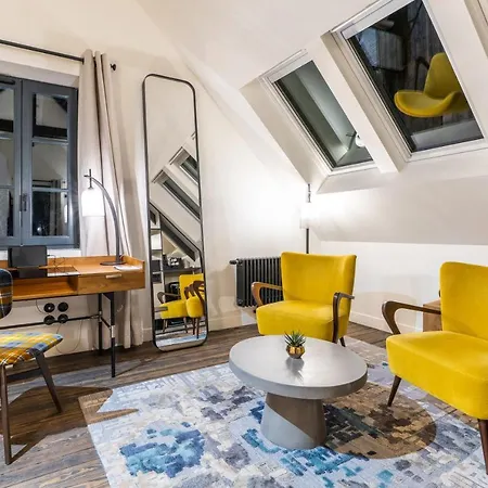 Les Jardins De Coppélia Hotel