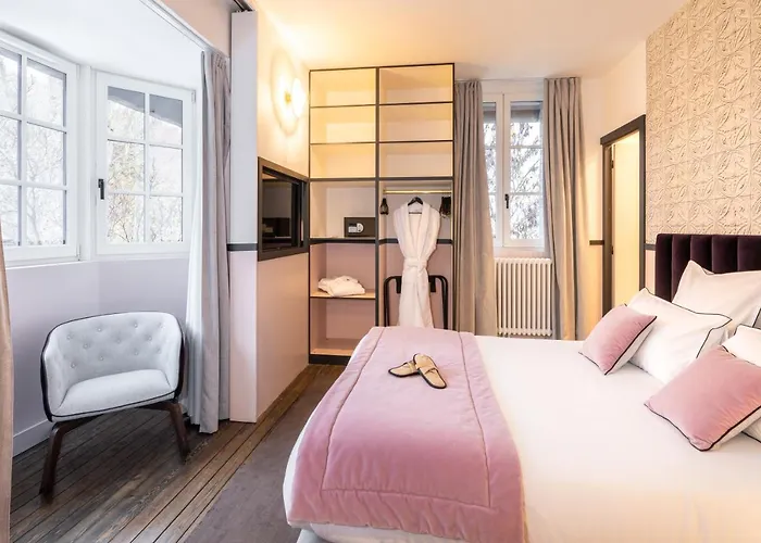 Hotel Les Jardins De Coppélia 4*