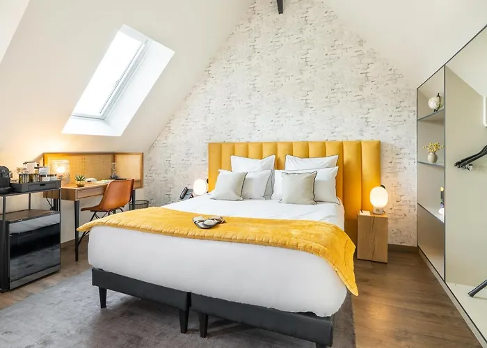 Les Jardins De Coppélia Hotel 4*