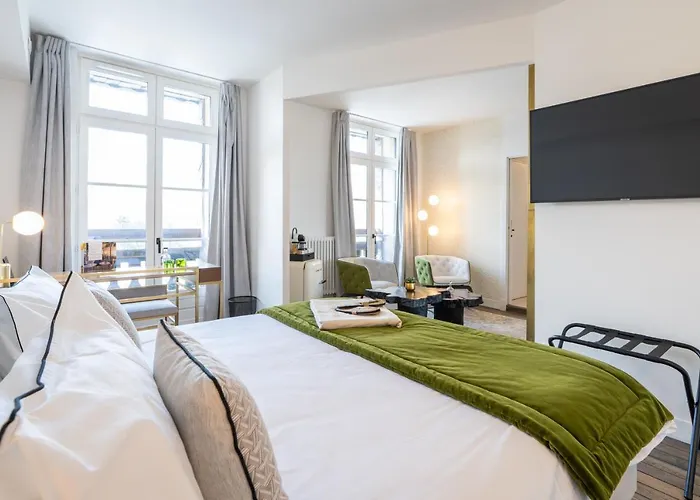 Les Jardins De Coppélia Hotel 4*