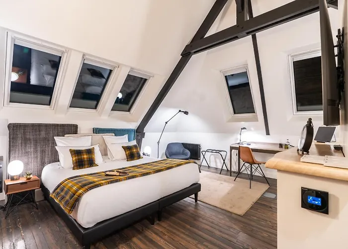 Les Jardins De Coppélia 4* Pennedepie