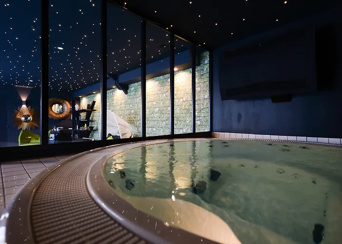 Hotel Les Jardins De Coppélia 4*