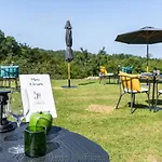 Les Jardins De Coppelia Hotel