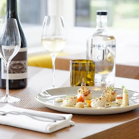 Отель Les Jardins De Coppelia 4*