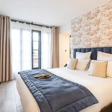 Les Jardins De Coppélia Hotel 4*