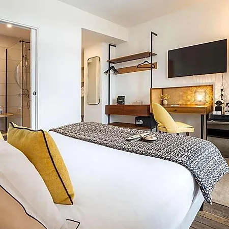 Hotel Les Jardins De Coppelia 4*