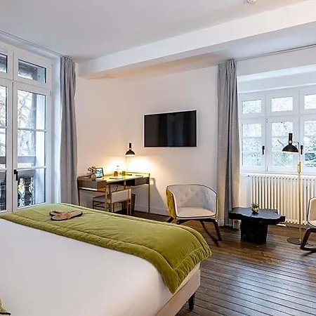 Отель Les Jardins De Coppelia 4*