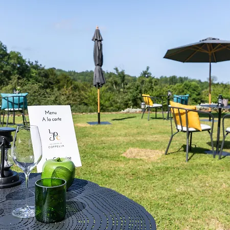 Les Jardins De Coppelia 佩尼德派