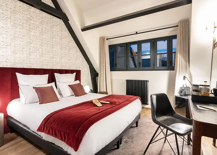 Hotel Les Jardins De Coppelia 4*